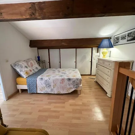 Appartement Hyeres, 2 Pieces, 4 Personnes - Fr-1-335-154 *