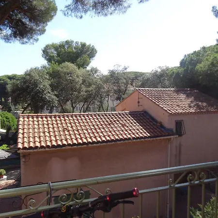 Appartement Hyeres, 2 Pieces, 4 Personnes - Fr-1-335-154